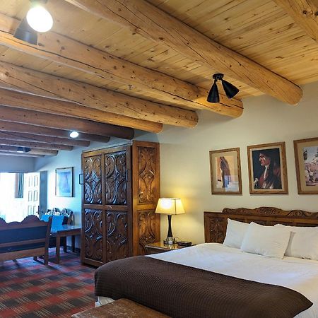 Sagebrush Inn & Suites Taos Exteriör bild