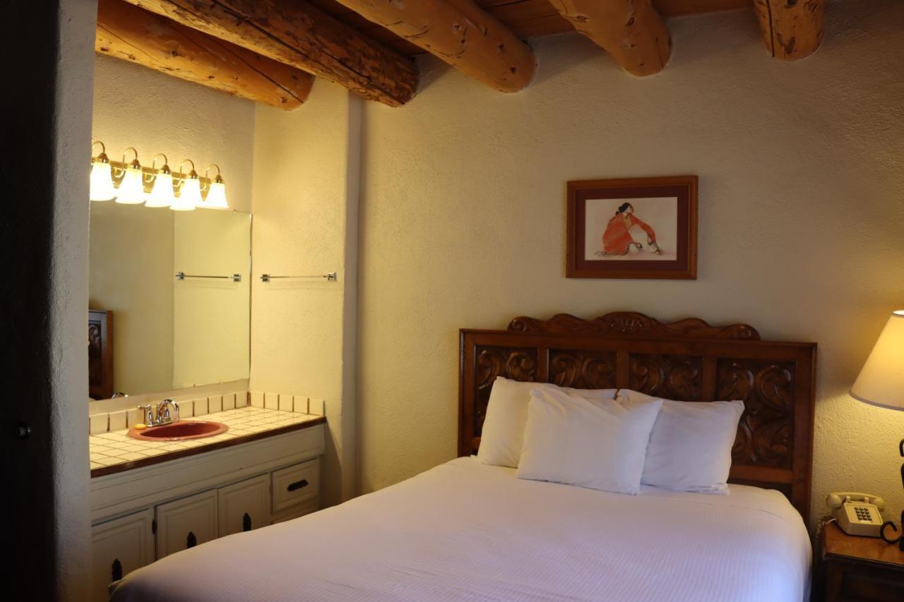 Sagebrush Inn & Suites Taos Exteriör bild