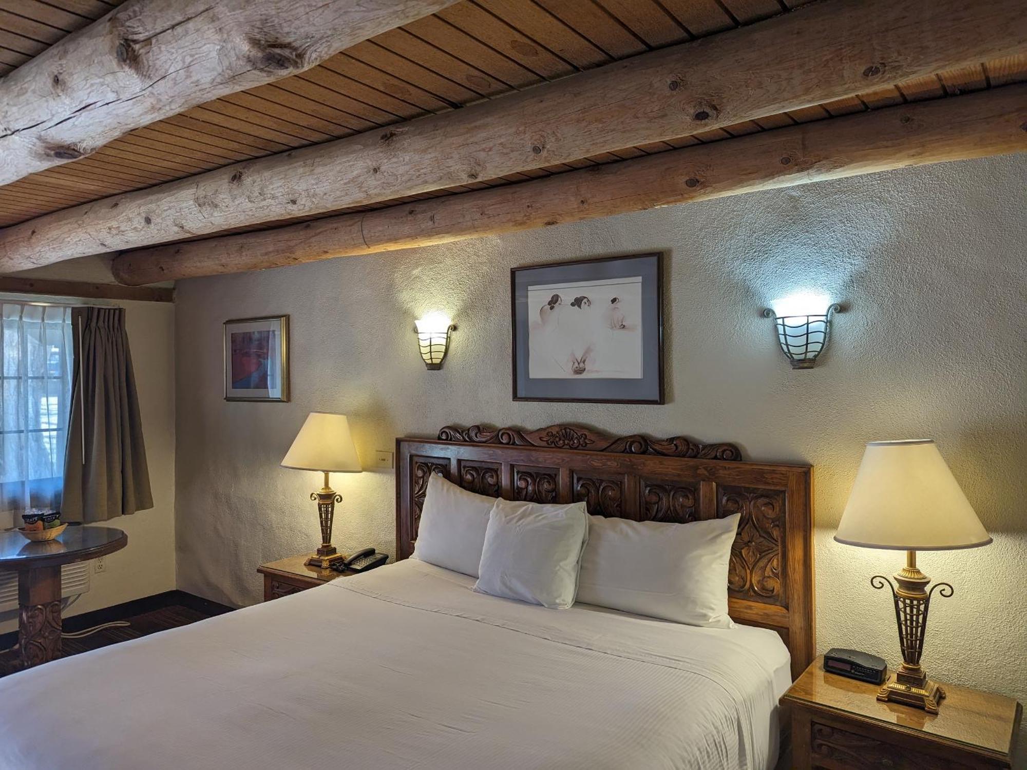 Sagebrush Inn & Suites Taos Exteriör bild